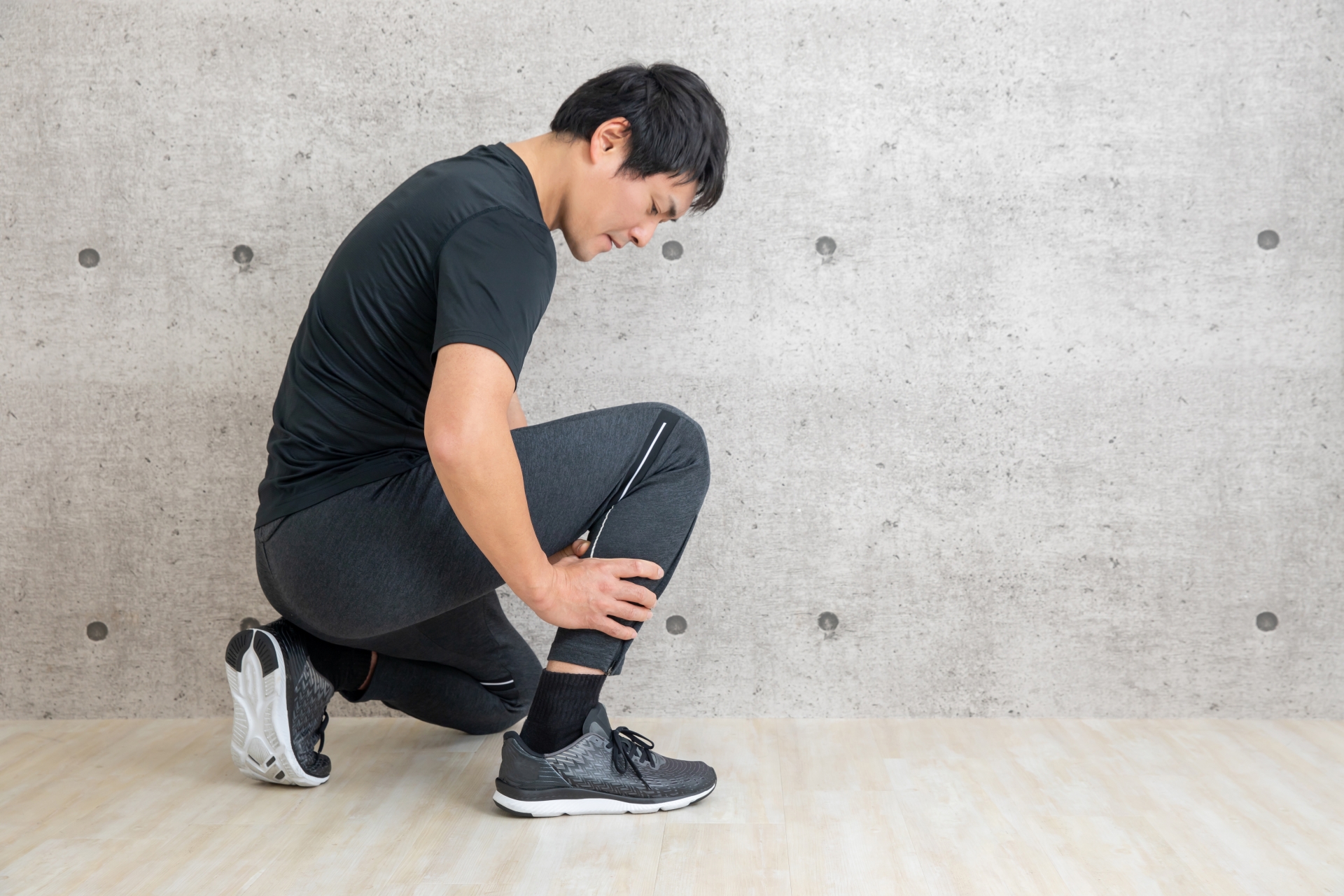 運動時に足がつる！その原因と対策とは？